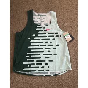 NIKE AeroSwift MARATHON 23 RD Running Singlet Womens X LARGE Green